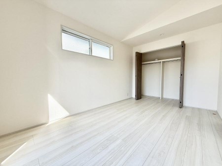 �q�������@�������v���C�x�[�g��ԂƂ��ĐÂ��ŗ�������������񋟂��Ă���܂�