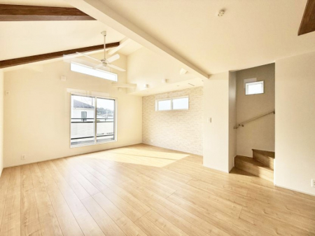 ���r���O�@�������Ƒ��̎��Ԃ��ʂ�A���K�Ŗ��������