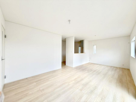 ���r���O�@���������R�Ɖ�b�����܂��A�S�n�悢�ЂƂƂ�