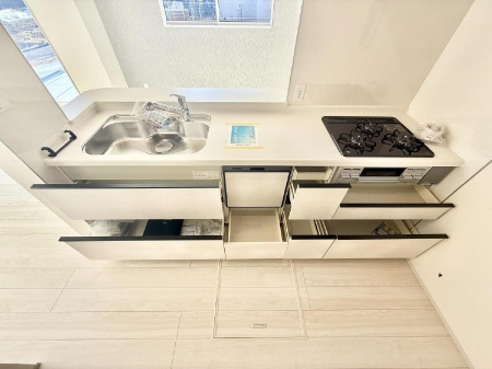 �L�b�`���@���������y���݂ƐH�ׂ�K����͂���L�b�`��