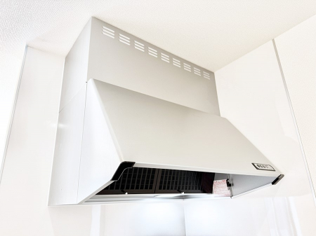 ���̑����ρ@�ݔ����������̏��C����������C��ɗU������A�����I�ɔr�����ł��܂��B