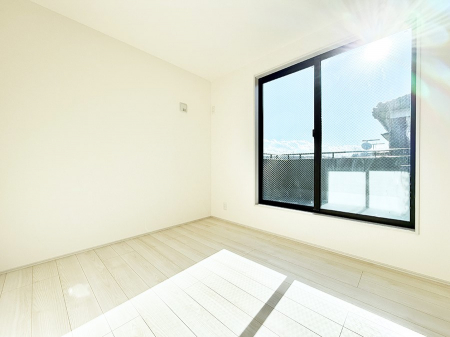 �q�������@�������v���C�x�[�g��ԂƂ��ĐÂ��ŗ�������������񋟂��Ă���܂�