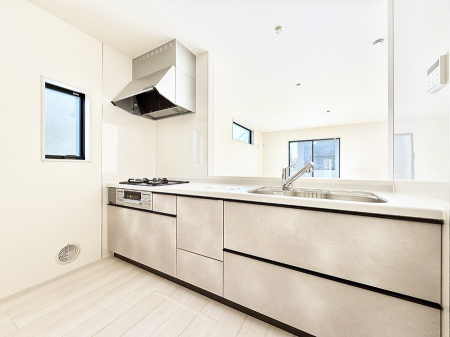 �L�b�`���@���������y���݂ƐH�ׂ�K����͂���L�b�`��