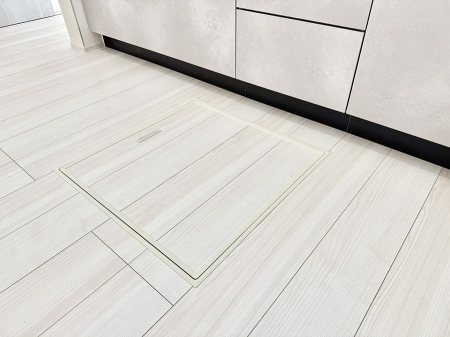 ���̑����ρ@�ݔ����B�ꂽ���[�X�y�[�X�ŉƑS�̂��X�b�L��