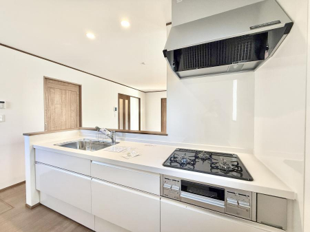 �L�b�`���@�������Ƒ����J��[�߂�A������̂���L�b�`��