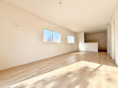 ���r���O�@���������R�Ɖ�b�����܂��A�S�n�悢�ЂƂƂ�