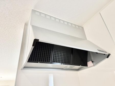 ���̑����ρ@�ݔ����������̏��C����������C��ɗU������A�����I�ɔr�����ł��܂��B