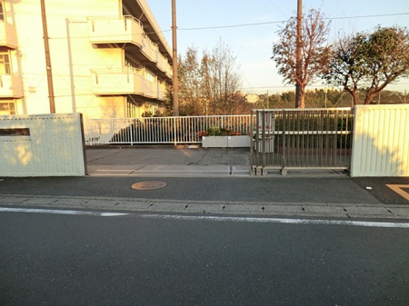 ���ӊ��@���w�Z 400m ���l�s�����򒆊w�Z