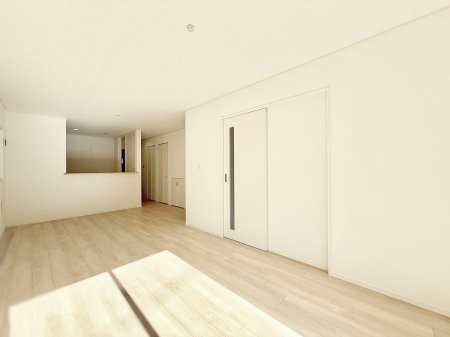 ���r���O�@���������났�ƏΊ炪�W�܂�A�S���܂郊�r���O