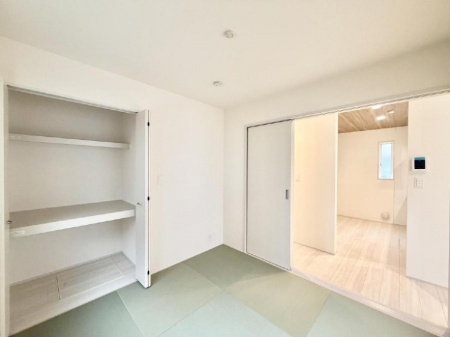 ̑ρ@F̂ŉ₩ȎԂy߂܂