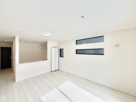 rO@났ƏΊ炪W܂AS܂郊rO