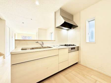 �L�b�`���@���������y���݂ƐH�ׂ�K����͂���L�b�`��