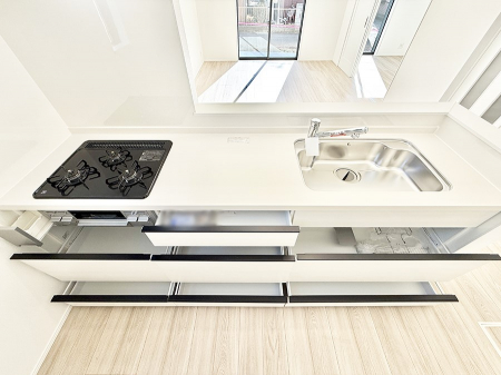 �L�b�`���@�������Ƒ����J��[�߂�A������̂���L�b�`��