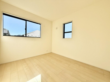 �q�������@�������v���C�x�[�g��ԂƂ��ĐÂ��ŗ�������������񋟂��Ă���܂�