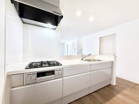 �L�b�`���@�������Ƒ����J��[�߂�A������̂���L�b�`��