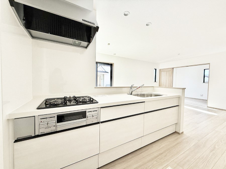 �L�b�`���@�������Ƒ����J��[�߂�A������̂���L�b�`��