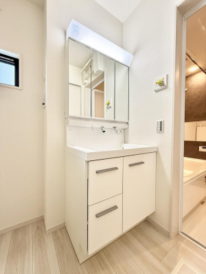 ���ʑ�E���ʏ��@�������Ƒ��݂�Ȃ��g���₷���z�u�ł�