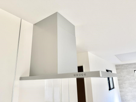 ���̑����ρ@�ݔ����t�[�h�ɕ����Ă���ׁA���������C��ɗU������A�����I�ɔr�����ł��܂�