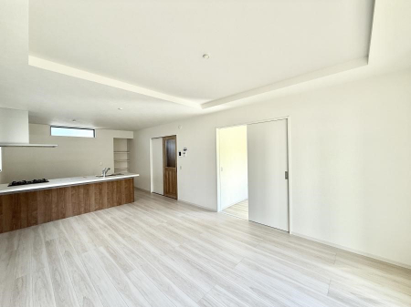 ���r���O�@���������났�ƏΊ炪�W�܂�A�S���܂郊�r���O