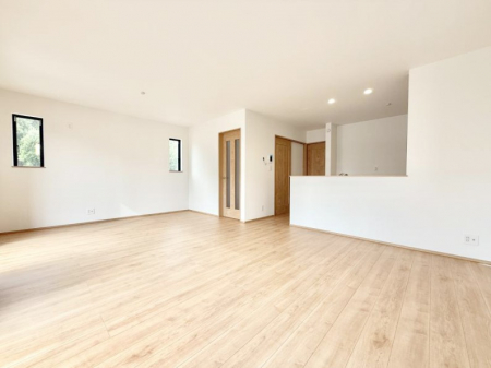 ���r���O�@���������R�Ɖ�b�����܂��A�S�n�悢�ЂƂƂ�