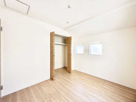 �q�������@�������v���C�x�[�g��ԂƂ��ĐÂ��ŗ�������������񋟂��Ă���܂�