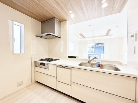 �L�b�`���@�������L���C�ɕЕt���A�g���₷���L�b�`��