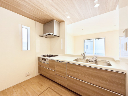 �L�b�`���@���������y���݂ƐH�ׂ�K����͂���L�b�`��