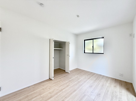 ̑ρ@F̂ŉ₩ȎԂy߂܂