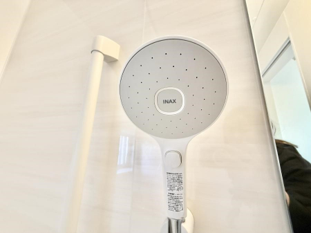 ���̑����ρ@�ݔ����킴�킴�V�����[�����̃��o�[�܂Ŏ��L�΂��K�v���Ȃ��A�ȒP�Ɏ~���ł���