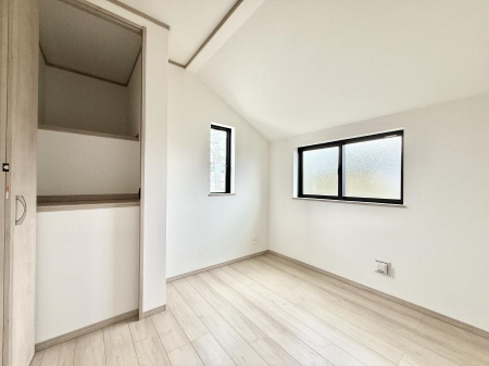 �q�������@�������v���C�x�[�g��ԂƂ��ĐÂ��ŗ�������������񋟂��Ă���܂�