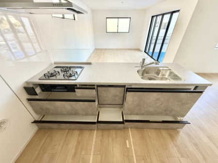 �L�b�`���@�����������������Ɗy�����Ȃ�A���K�ȃL�b�`�����