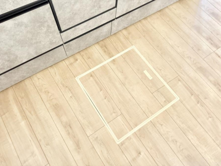 ���̑����ρ@�ݔ����B�ꂽ���[�X�y�[�X�ŉƑS�̂��X�b�L��