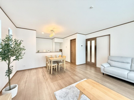 rO@났ƏΊ炪W܂AS܂郊rO