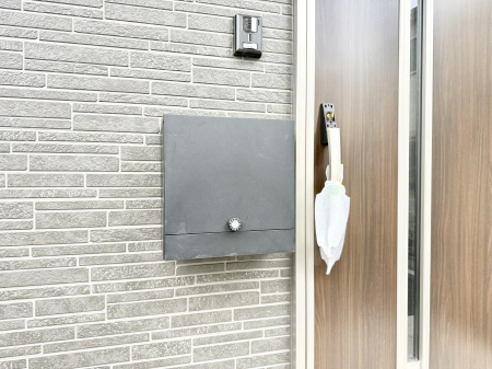 ���̑����ρ@�ݔ������S�ŃX���[�Y�ɉו����󂯎��āA�Z��������ɍœK