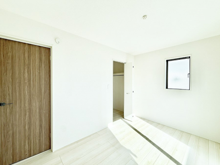 ̑ρ@F̂ŉ₩ȎԂy߂܂