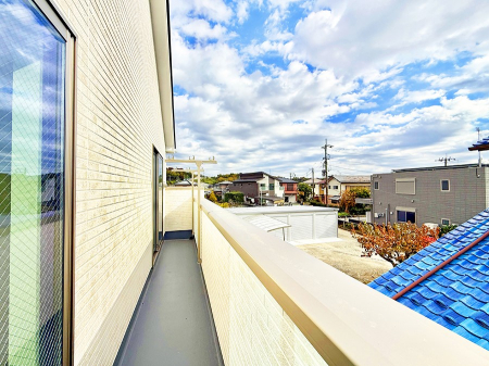 oRj[@ G߂̈ڂ낢JIȋԂł