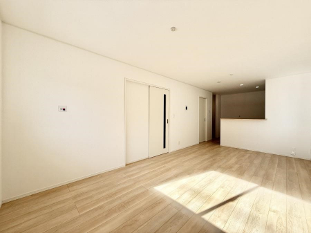 ���r���O�@���������났�ƏΊ炪�W�܂�A�S���܂郊�r���O