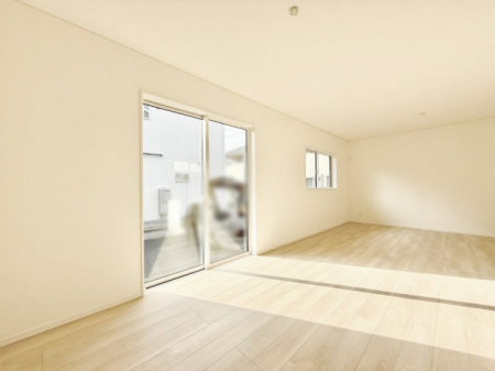 rO@났ƏΊ炪W܂AS܂郊rO