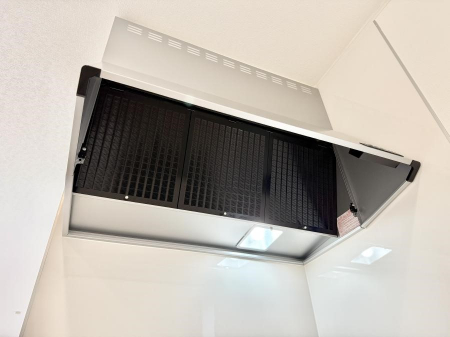 ���̑����ρ@�ݔ����������̏��C����������C��ɗU������A�����I�ɔr�����ł��܂��B