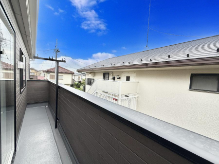 �o���R�j�[�@������ �G�߂̈ڂ낢����������J���I�ȋ�Ԃł�