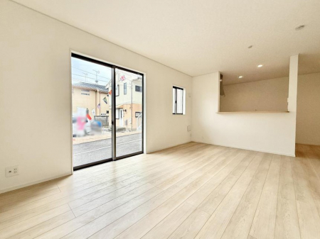 ���r���O�@���������S�n�̂����A���z�̃��r���O