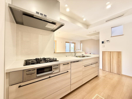 �L�b�`���@�������Ƒ����J��[�߂�A������̂���L�b�`��