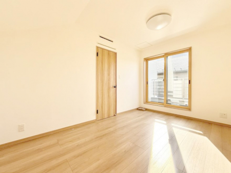 �Q���@���������̔z�u��ʋC���̗ǂ��݌v�ŕ����̋�C�������炸�A��ɐV�N�ȋ�C������܂�