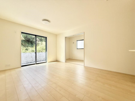 ���r���O�@���������났�ƏΊ炪�W�܂�A�S���܂郊�r���O