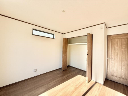 �q�������@�������v���C�x�[�g��ԂƂ��ĐÂ��ŗ�������������񋟂��Ă���܂�