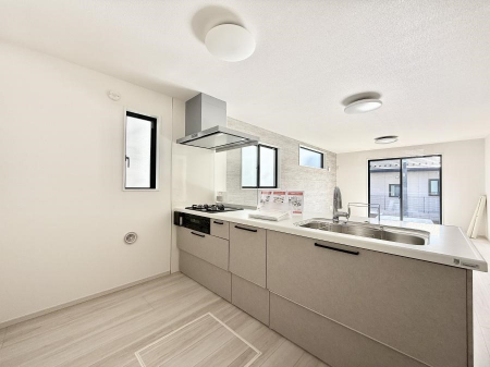 �L�b�`���@���������y���݂ƐH�ׂ�K����͂���L�b�`��