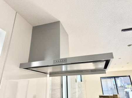 ���̑����ρ@�ݔ����������̏��C����������C��ɗU������A�����I�ɔr�����ł��܂��B