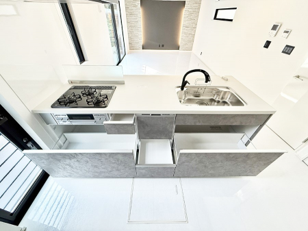 �L�b�`���@�������Ƒ����J��[�߂�A������̂���L�b�`��