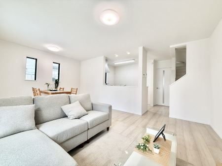 rO@났ƏΊ炪W܂AS܂郊rO