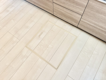 ̑ρ@ݔBꂽ[Xy[XŉƑŜXbL